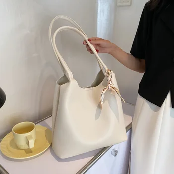 De mare capacitate sac femeie sac de vară 2021 noua moda trendy navetiști geantă de umăr simplu textura portabil sac găleată genți de mână