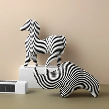 Nordic Uri Creative Rinocerul, Zebra Rășină Figurine De Animale Ornament Model Animal Desktop Decorative, Decorațiuni Interioare, Accesorii